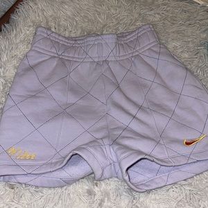 Almost brand new nike fleece comfy shorts!